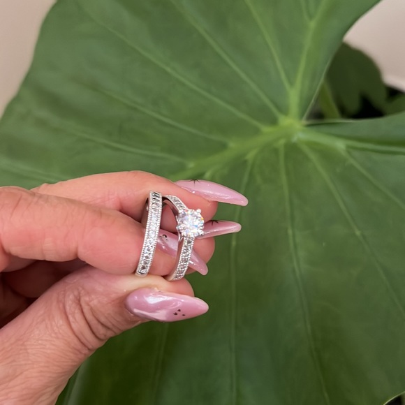 14k Solid Real white gold 2pc engagement ring - Picture 13 of 17